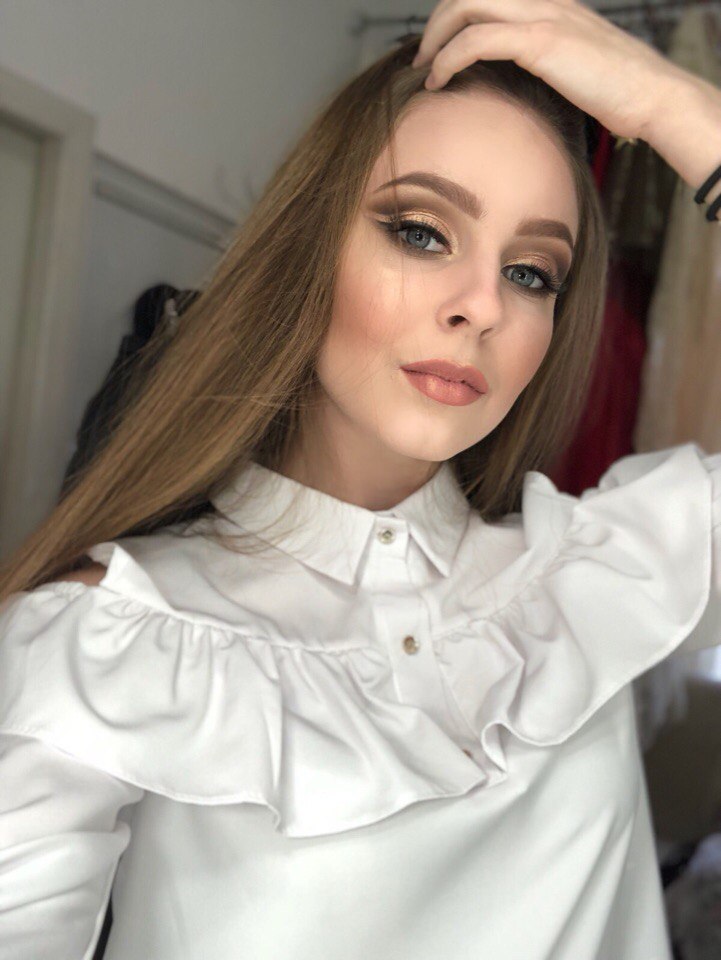 Кира Колесникова
