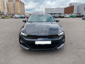 Довольный владелец Kia после покупки нового Kia K5
